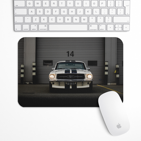 Beautiful Vintage Car Gaming Mouse Pad